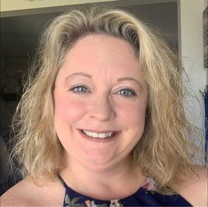 Meet your Posher, Nikki